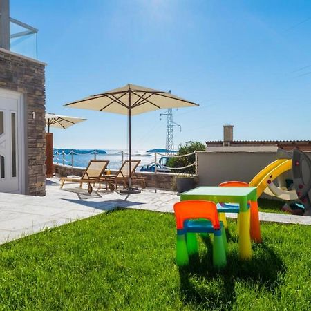 Apartments Villa Capitano ムリニ エクステリア 写真
