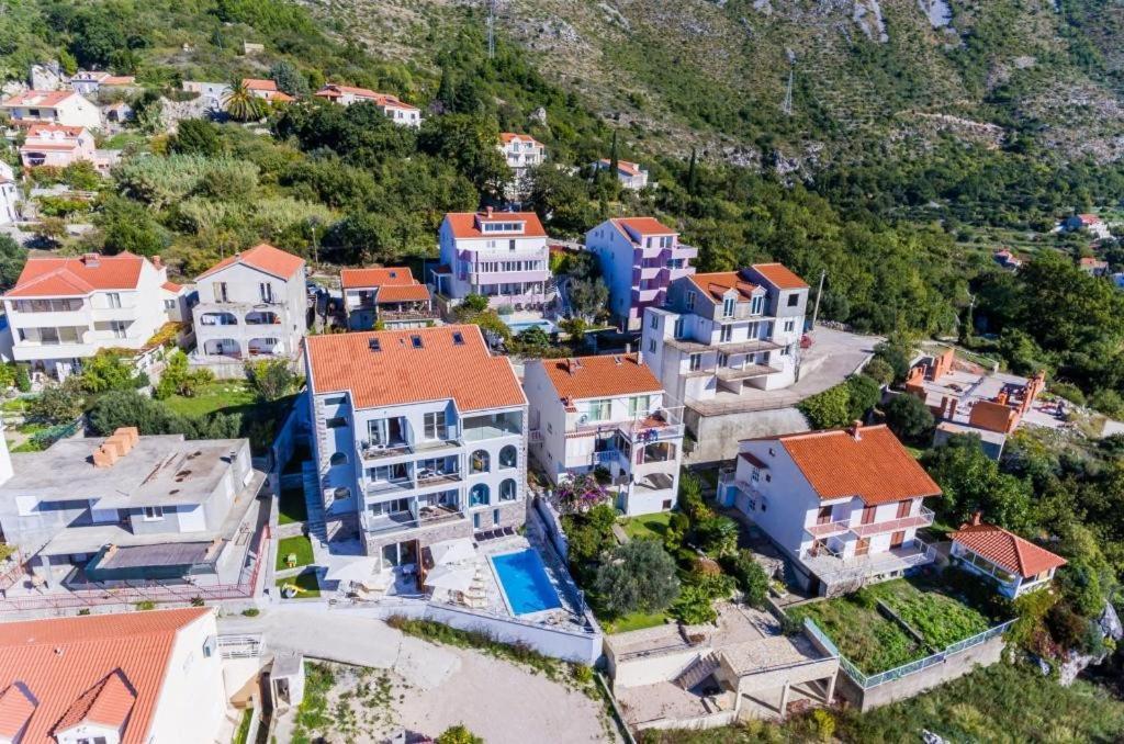 Apartments Villa Capitano ムリニ エクステリア 写真
