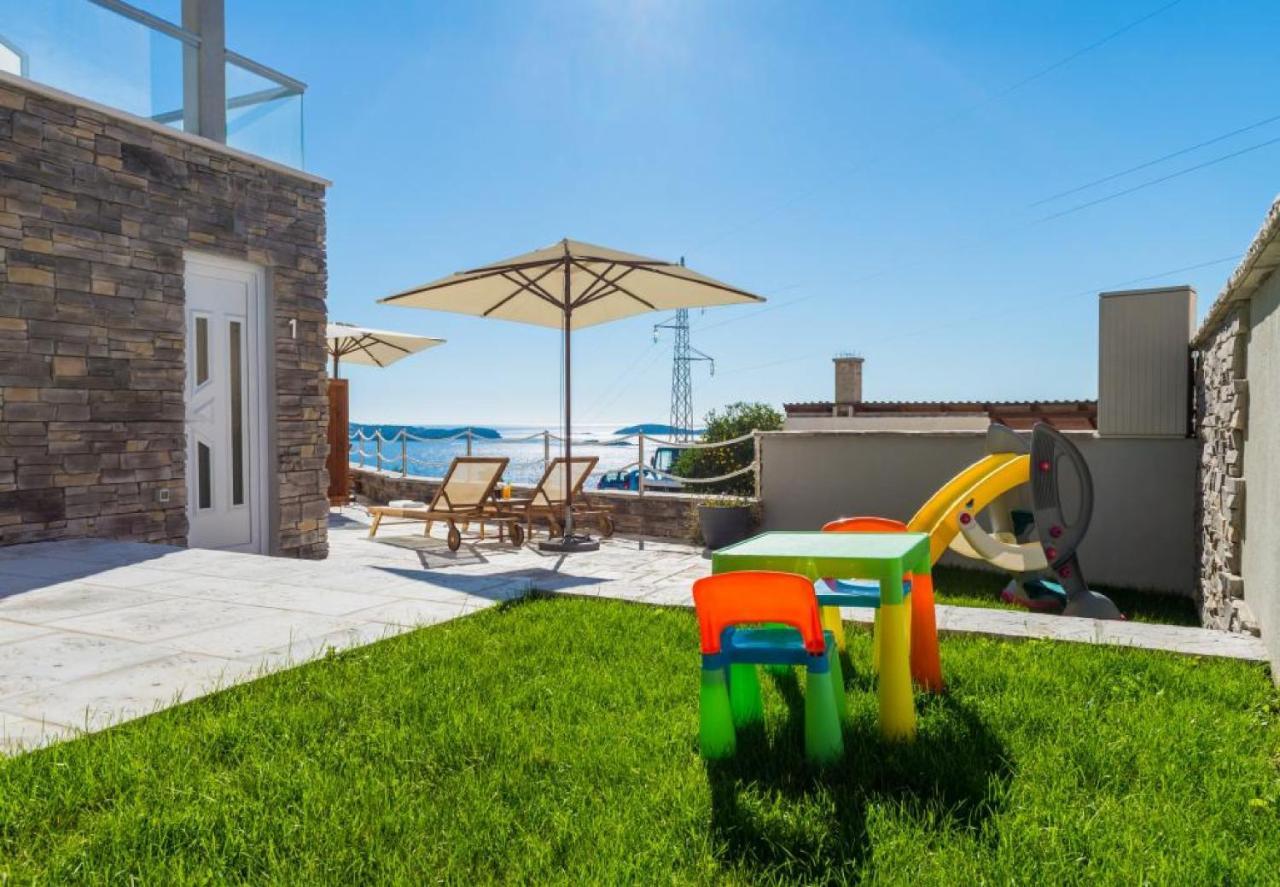 Apartments Villa Capitano ムリニ エクステリア 写真